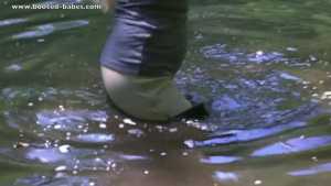 messy-jessie--flooding-her-wad_3.jpg