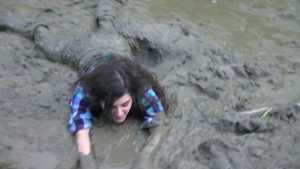 muddy-boobs_4.jpg