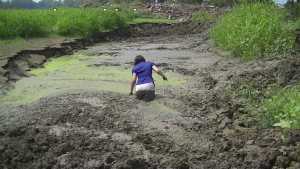 nerea--muddy-jodphurs-and-thigh-boots_5.